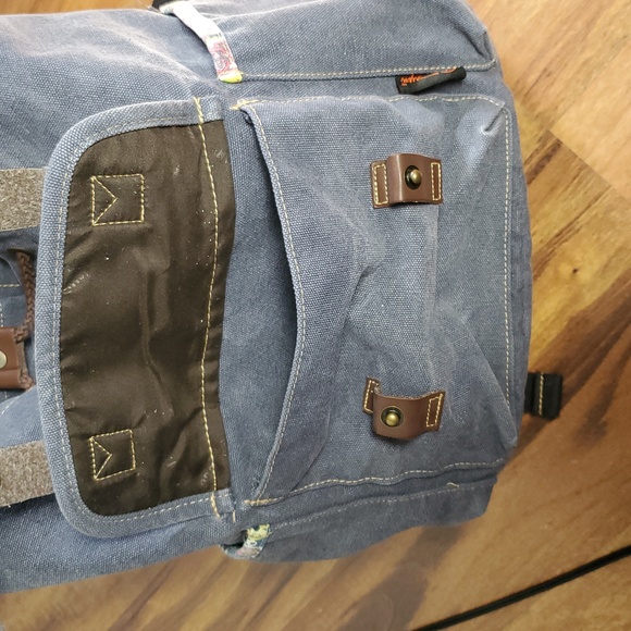 Gray Geometric Pattern Backpack with Drawstring Closure - Picture 10 of 12